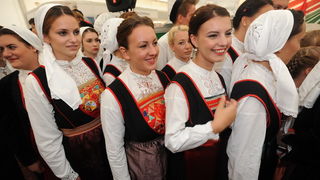 Biograd,130912.
Otvorenje 59. svjetskog prvenstva u oranju koje se odrzava u Jankolovici pokraj Biograda od 13.-15.09.2012.
Na fotografiji: detalj s otvorenja.
Foto: Luka Gerlanc / CROPIX Biograd,130912.
Otvorenje 59. svjetskog prvenstva u oranju koje se odrzava u Jankolovici pokraj Biograda od 13.-15.09.2012.
Na fotografiji: detalj s otvorenja.
Foto: Luka Gerlanc / CROPIX