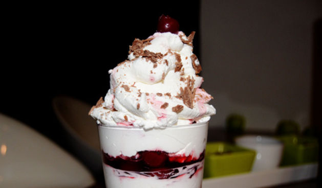 Schwarzwald torta u čaši, Foto: coolinarika.com