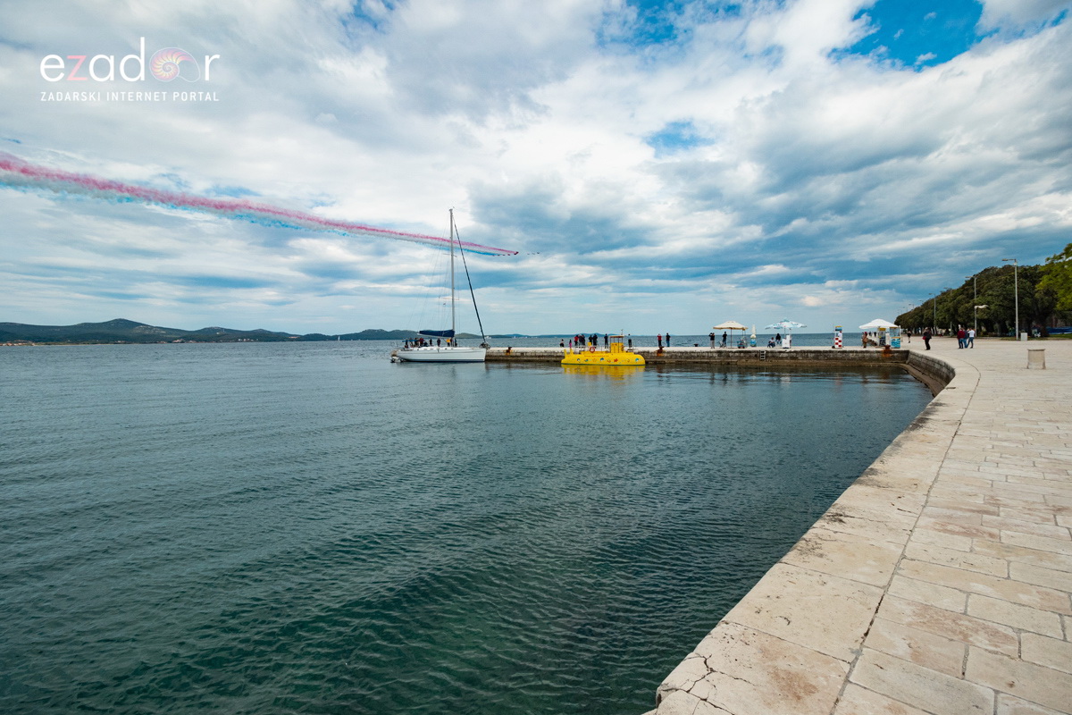 Krila Oluje i Red Arrows preletjeli iznad Zadarskog kanala