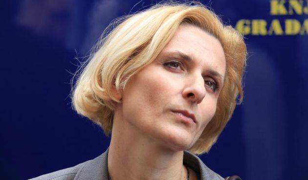 Starcevicev trg,Zagreb – Na proslavi 35. obljetnice rada bibliobus sluzbe predstavljeno je novo vozilo koje ce zamijeniti 21 godinu star bibliobus. Voditeljica sluzbe Djurdjica Pugelnik Photo: Patrik Macek/PIXSELL