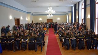 Na Sveučilištu u Zadru promovirano 160 magistrica i magistara Na Sveučilištu u Zadru promovirano 160 magistrica i magistara
