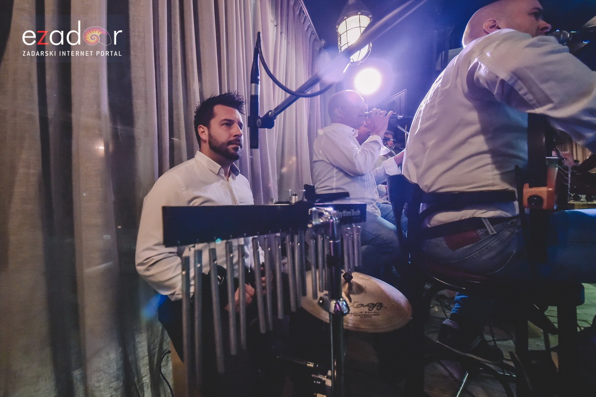 Uskrs u Harbor Cookhouse & Clubu uz klapu Iskon Uskrs u Harbor Cookhouse & Clubu uz klapu Iskon