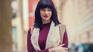 Visnja Knezevic izraduje predivne narukvice Visnja Knezevic izraduje predivne narukvice