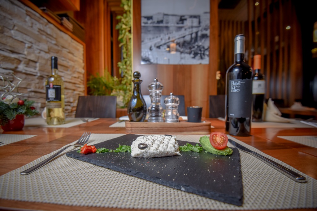 Restoran Bruschetta, bakalar Restoran Bruschetta, bakalar