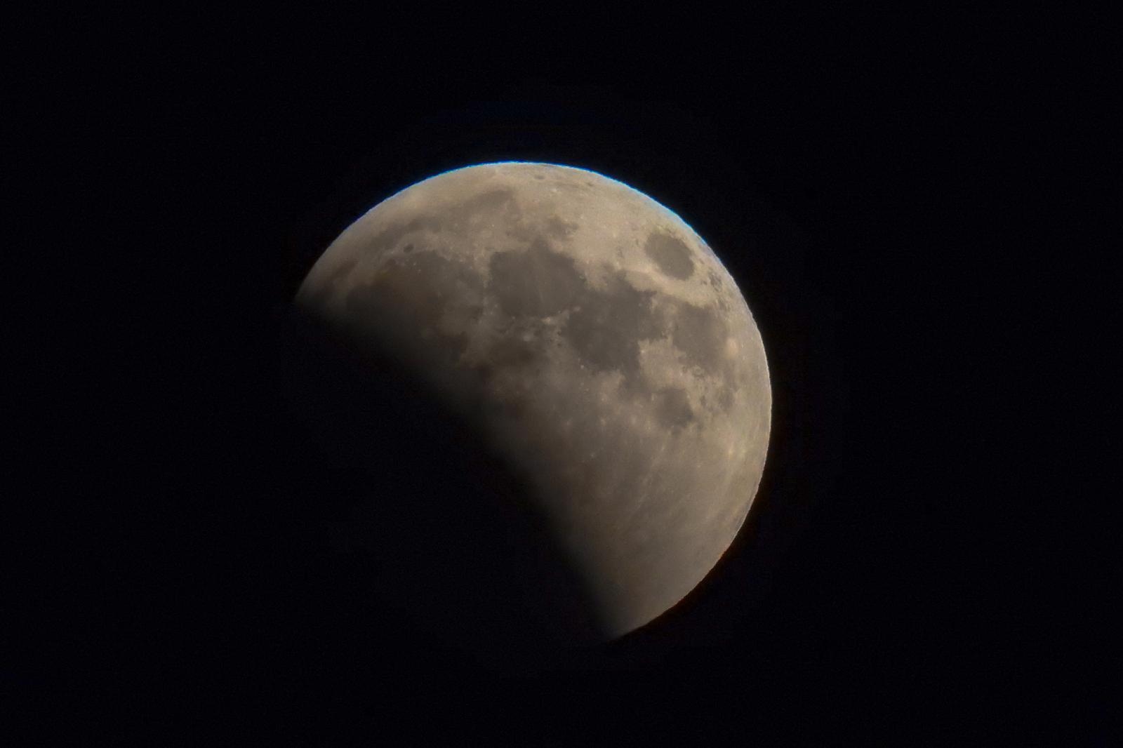 Prekrasan pogled na pomrčinu Mjeseca iz Dubrovnika Prekrasan pogled na pomrčinu Mjeseca iz Dubrovnika