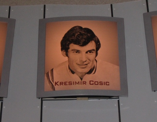 Image 1182511 (auto) Image 1182511 (auto)