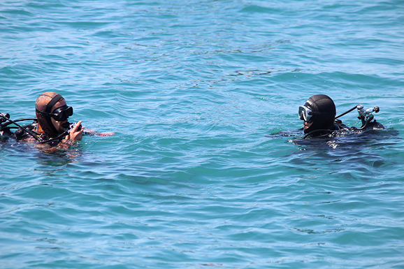 Svečanost polaganja J. Y. Costeau memorijalne ploče na Morskim orguljama