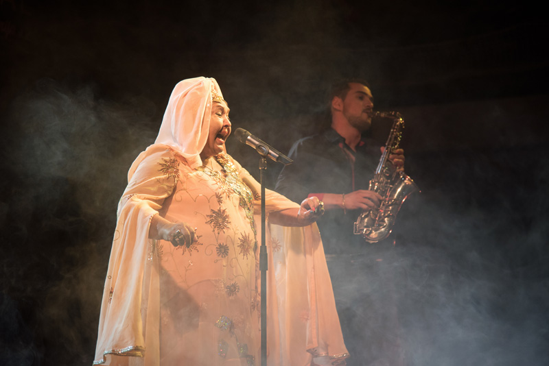 Esma Redžepova, prateći bend Folk Masters i gost Ibus Ibraimovski @ Arsenal Zadar Esma Redžepova, prateći bend Folk Masters i gost Ibus Ibraimovski @ Arsenal Zadar