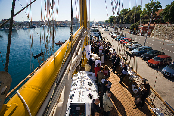 “Kraljica mora” u Zadru, 12. svibnja 2011. (foto:Saša Čuka) “Kraljica mora” u Zadru, 12. svibnja 2011. (foto:Saša Čuka)