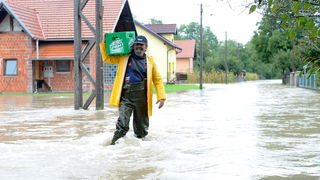 Rijeka Krapina se izlila iz svog korita nakon nekoliko dana neprekinutih kiša te je poplavila kuće i podrume u Zaprešiću, a vodostaj rijeke Save i dalje raste, Foto: Damir Krajac / CROPIX