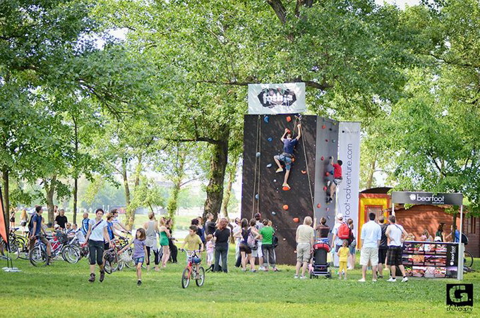 Jelena Rozga oduševila je brojnu publiku drugog dana Jarun Piknik Festivala. Nirvana kao i stari Jelenini hitovi rasplesali su tisuće posjetitelja na Otoku hrvatske mladeži