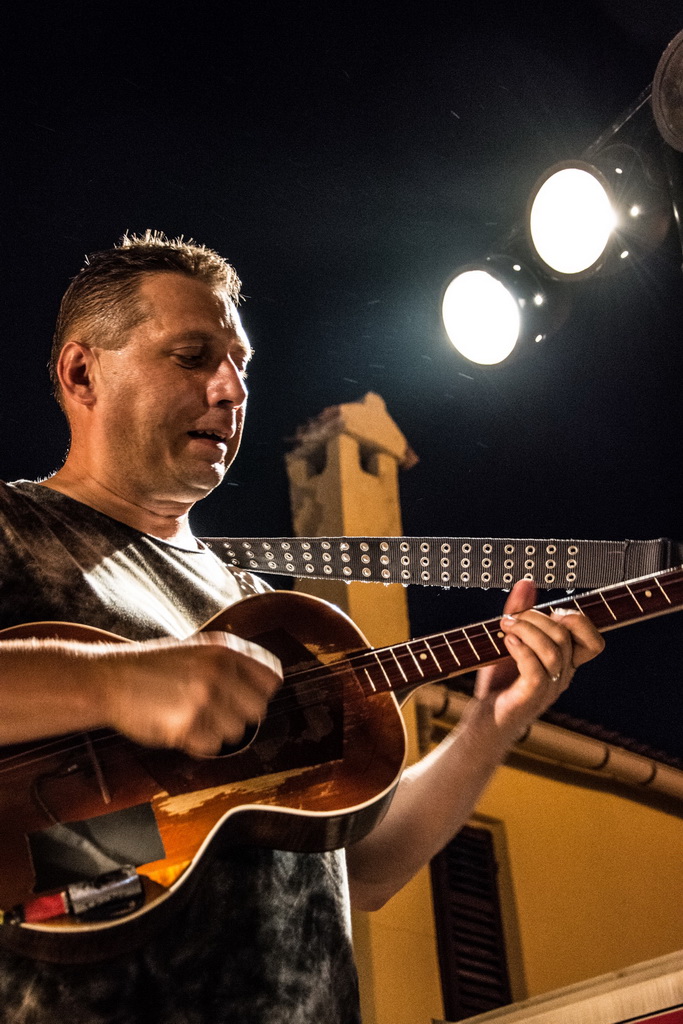 Tamburaški sastav Gazde u Povljani Tamburaški sastav Gazde u Povljani