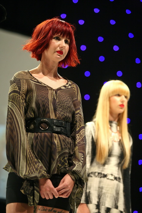 Zagreb, 250911.
U Areni Zagreb 24. i 25.09. odrzava se Beauty i Lifestyle Show, sajam ljepote.
Na slici: revija frizura Toni and Guy.
Foto: Neja Markicevic / CROPIX Zagreb, 250911.
U Areni Zagreb 24. i 25.09. odrzava se Beauty i Lifestyle Show, sajam ljepote.
Na slici: revija frizura Toni and Guy.
Foto: Neja Markicevic / CROPIX