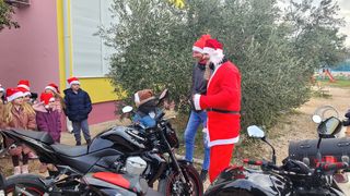 Bibinje: Moto mrazovi razveselili mališane Bibinje: Moto mrazovi razveselili mališane