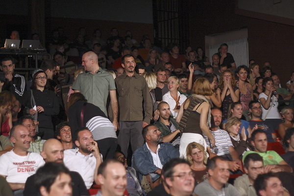 Artikultura: Rambo Amadeus u kinu Pobjeda