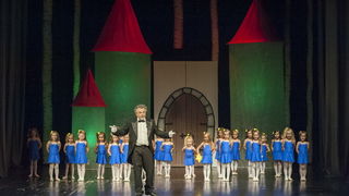 HNK Zadar: Bajka.hr Plesne udruge Gesta, Foto: Željko Karavida HNK Zadar: Bajka.hr Plesne udruge Gesta, Foto: Željko Karavida