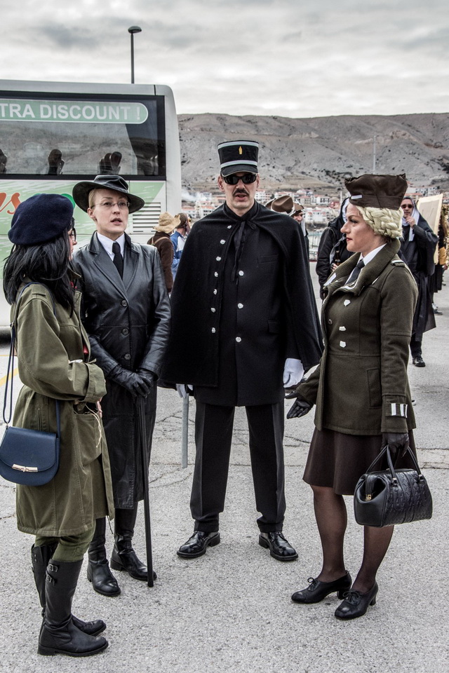 Paški zimski karneval 2017.- Maškarane skupine u karnevalskoj povorci Paški zimski karneval 2017.- Maškarane skupine u karnevalskoj povorci