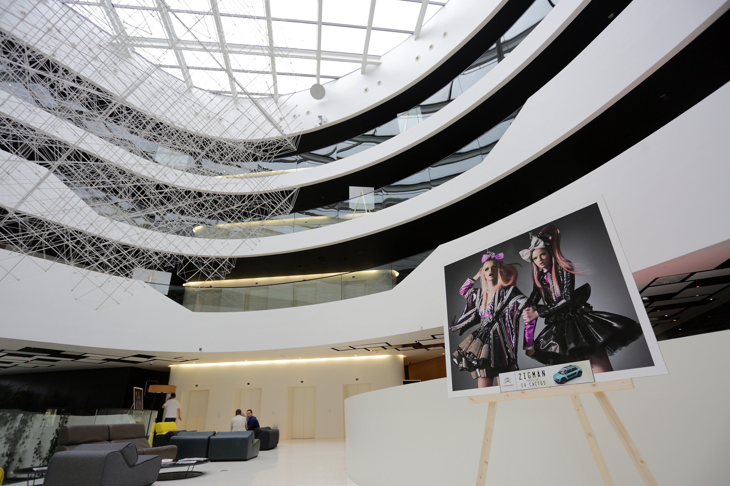 Pop up izložba modne fotografije Juraja Zigmana i Mladena Šarića