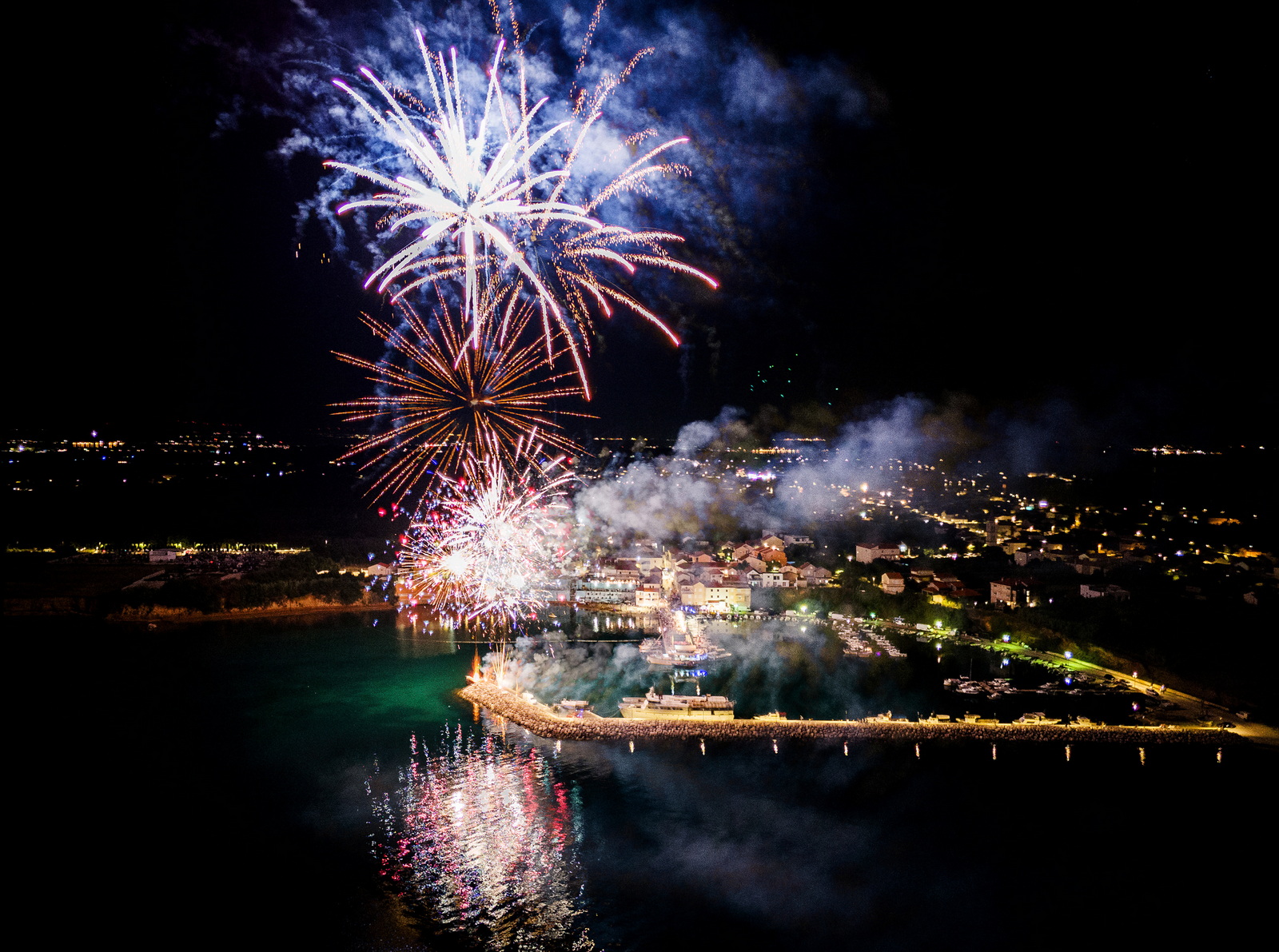 Noć privlačkih ribara i sabunjara 2024 @ luka Stari porat Noć privlačkih ribara i sabunjara 2024 @ luka Stari porat