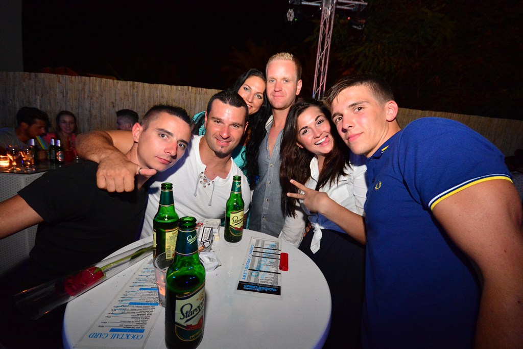 Subotnja zabava u Noštromo i Vagabundo barovima na Viru ; foto Iva Perinčić