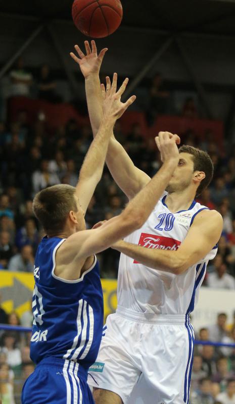KC Drazen Petrovic, Zagreb – Treca utakmica finala doigravanja za prvaka Hrvatske, KK Cibona – KK Zadar. Photo: Igor Kralj/PIXSELL KC Drazen Petrovic, Zagreb – Treca utakmica finala doigravanja za prvaka Hrvatske, KK Cibona – KK Zadar. Photo: Igor Kralj/PIXSELL