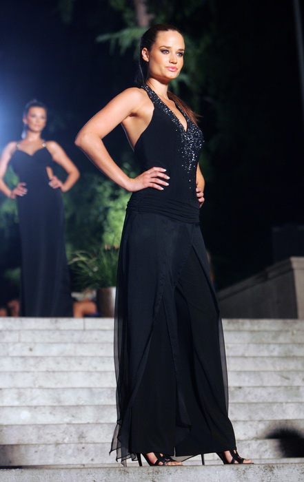 Rijeka, 270810.
Veceras je odrzana modna revija 4 rijecke stepenice na stepenicama pored Grand Hotela Bonavia. Ono