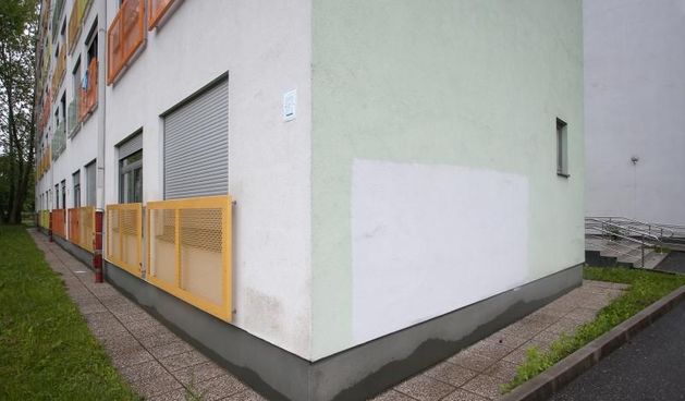 Na zidu murala posvecenog povezivanju Univerzijade 87 i ESI 2016 i na dva paviljona Studentskog doma Stjepan Radic napravljeni su grafiti sa cetiri cirilicna C i grafit cirilicnim slovima Vukovar je srpski.