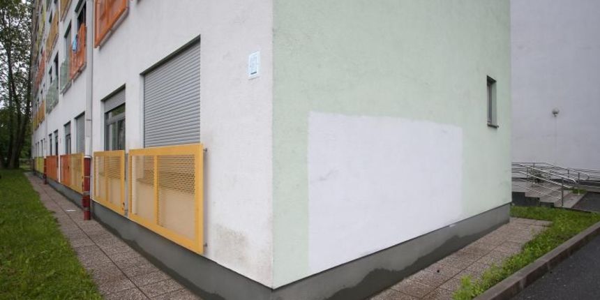 Na zidu murala posvecenog povezivanju Univerzijade 87 i ESI 2016 i na dva paviljona Studentskog doma Stjepan Radic napravljeni su grafiti sa cetiri cirilicna C i grafit cirilicnim slovima Vukovar je srpski.