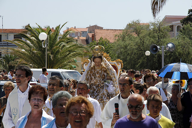 Kukljica: Blagdan Gospe od Sniga 5. kolovoza 2012, Foto: Bernard Kotlar Kukljica: Blagdan Gospe od Sniga 5. kolovoza 2012, Foto: Bernard Kotlar