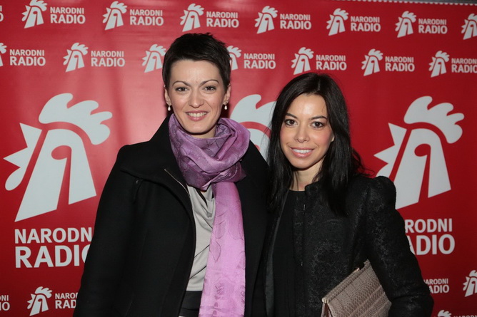 Najslušaniji radio u Hrvatskoj sinoć je u zagrebačkom Green Goldu proslavio 16. rođendan! Uz najbolju domaću glazbu, velika obitelj Narodnog radija priredila je feštu za pamćenje, a rođendansku čestitku uz pjesmu točno u ponoć uputili Tatjana Jurić i Davo Najslušaniji radio u Hrvatskoj sinoć je u zagrebačkom Green Goldu proslavio 16. rođendan! Uz najbolju domaću glazbu, velika obitelj Narodnog radija priredila je feštu za pamćenje, a rođendansku čestitku uz pjesmu točno u ponoć uputili Tatjana Jurić i Davo