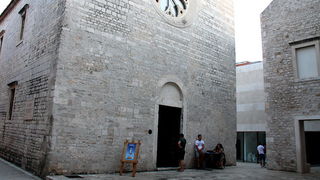 Crkva svetog Dominika: “Robinzon” Kazalista lutaka Zadar, Foto: Angelo Virag Crkva svetog Dominika: “Robinzon” Kazalista lutaka Zadar, Foto: Angelo Virag