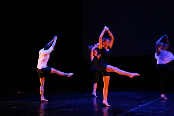 HNK Zadar: 5. Zadarski plesni festival u organizaciji Plesne udruge Gesta okupio je više od 260 plesača HNK Zadar: 5. Zadarski plesni festival u organizaciji Plesne udruge Gesta okupio je više od 260 plesača