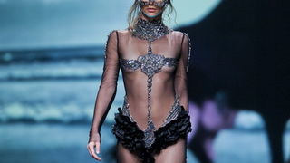 Zagreb, 201012.
U shopping centru Westgate od 18.-20.10. odrzava se modna revija Cro A Porter.
Na fotografiji: revija Matija Vuica.
Foto: Neja Markicevic / CROPIX