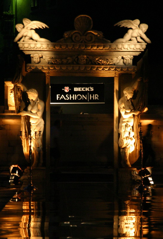 Image 1174685 (auto)