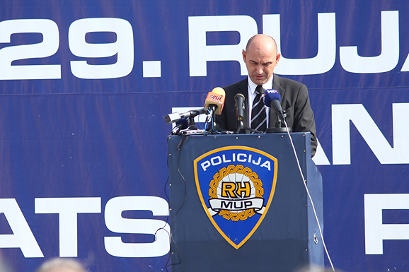 Dan policije (foto:Saša Čuka) Dan policije (foto:Saša Čuka)