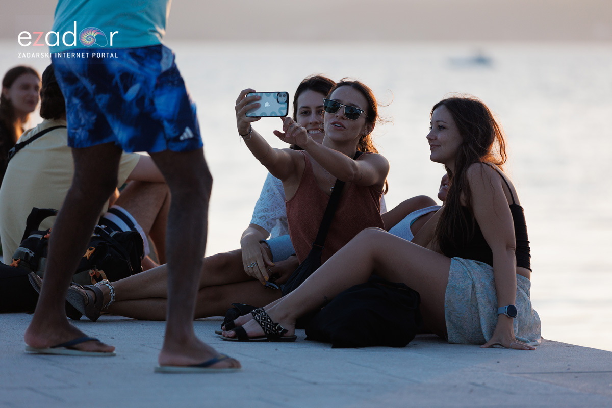 Večernji đir po gradu 3. listopada 2023. Večernji đir po gradu 3. listopada 2023.