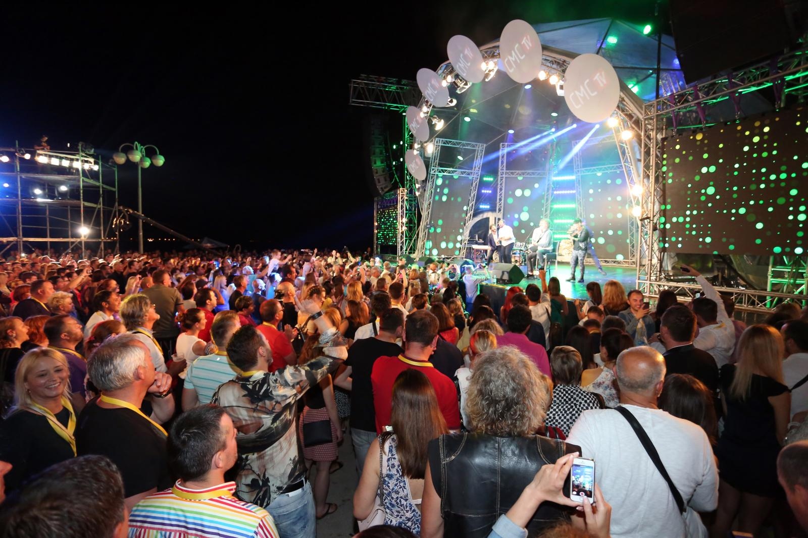 Brojni izvođači nastupili na drugoj večeri CMC Festivala 2018. u Vodicama Brojni izvođači nastupili na drugoj večeri CMC Festivala 2018. u Vodicama