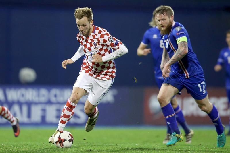 Image 379829 (auto) Image 379829 (auto)