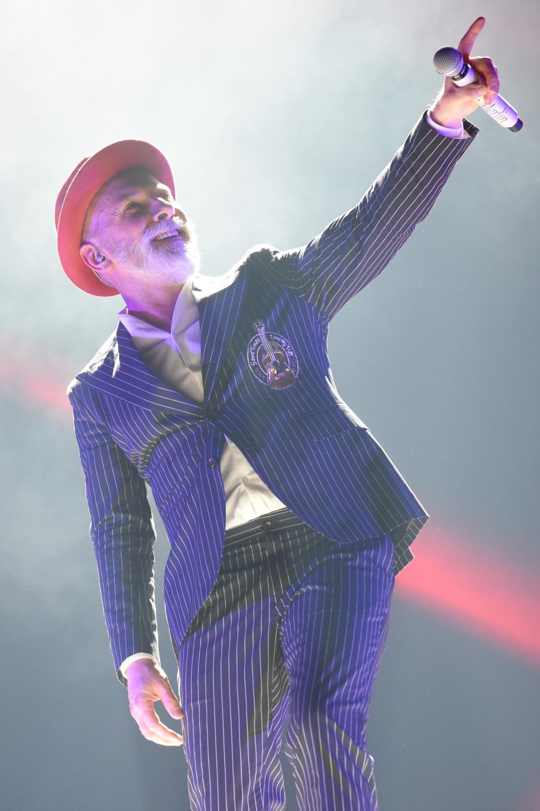 Dino Merlin @ Dvorana Krešimir Ćosić Dino Merlin @ Dvorana Krešimir Ćosić