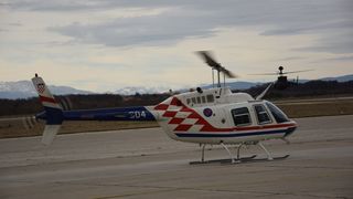 U Zemuniku izvedeni prvi samostalni letovi učenika na helikopterima “Bell-206B” U Zemuniku izvedeni prvi samostalni letovi učenika na helikopterima “Bell-206B”