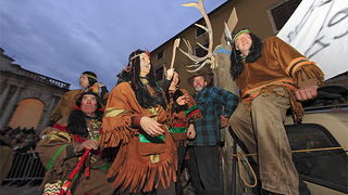 Karneval 2012: Pleme “Crna jama” iz rezervata Stanovi Karneval 2012: Pleme “Crna jama” iz rezervata Stanovi