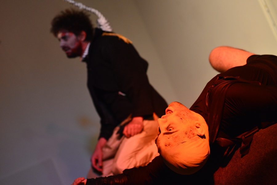 Dragon teatar premijerom predstave “Kraljevo” proslavio svoj peti rođendan Dragon teatar premijerom predstave “Kraljevo” proslavio svoj peti rođendan