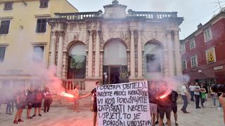 Navijači pokušali organizirati prosvjed protiv nasilja nad ženama