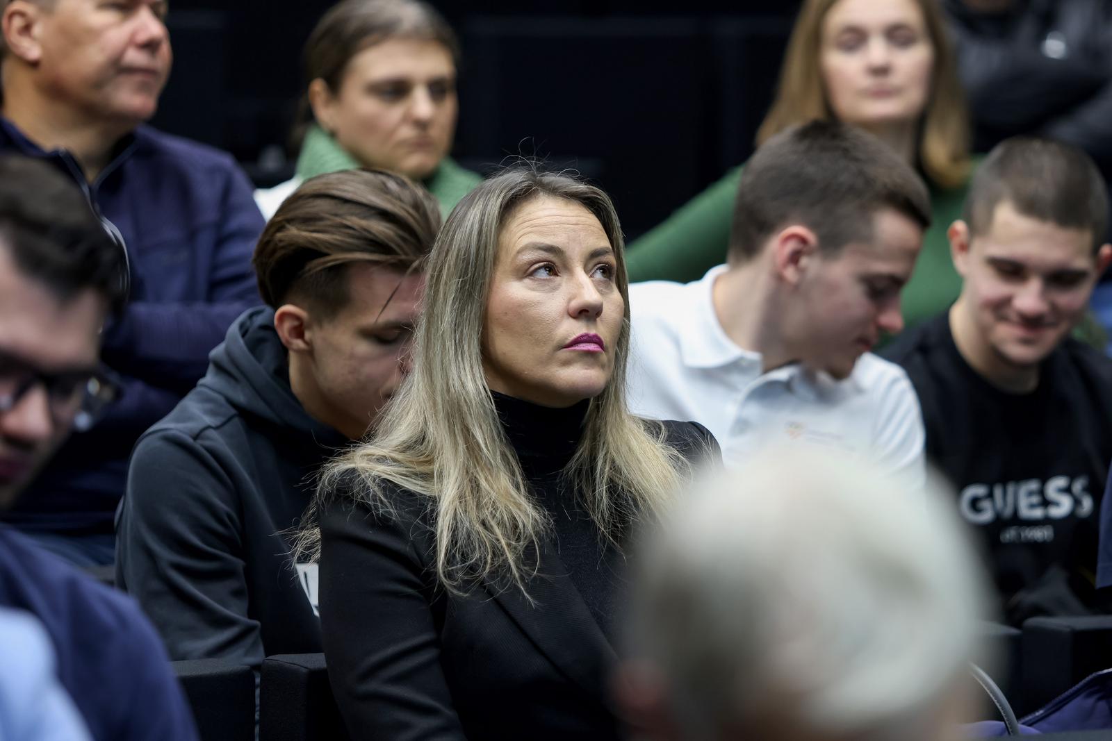 dodjela nagrada za najbolje sportaše i sportske kolektive Zadarske županije dodjela nagrada za najbolje sportaše i sportske kolektive Zadarske županije