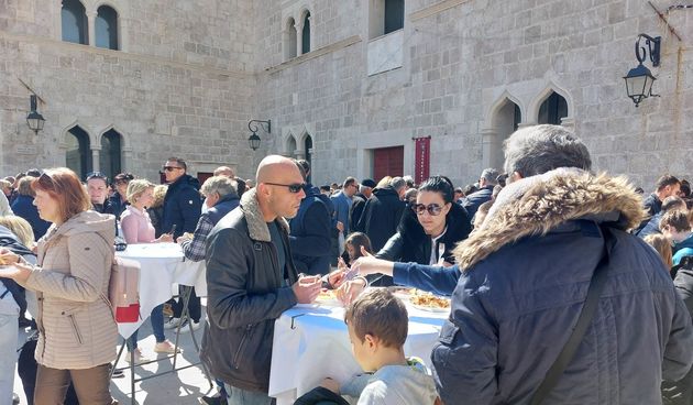 uskršnji doručak u Gradu Pagu