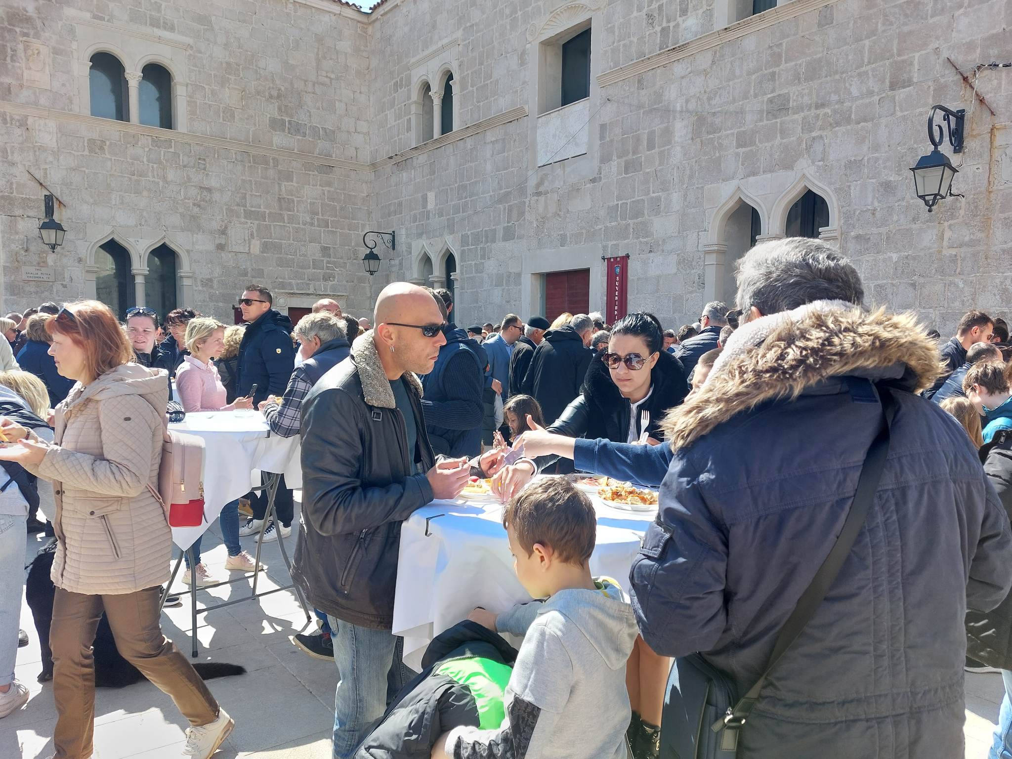 uskršnji doručak u Gradu Pagu