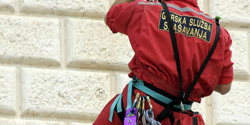 Demostracija spasavanja GSS-a na Narodnom trgu Demostracija spasavanja GSS-a na Narodnom trgu