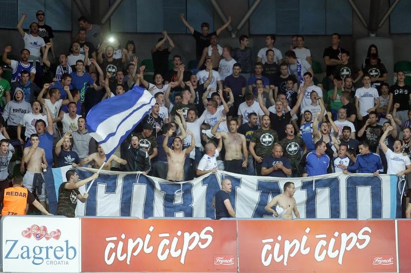 KK Cibona – KK Zadar 80-71. Navijači Zadra, Tornado. Photo: Goran Stanzl/PIXSELL KK Cibona – KK Zadar 80-71. Navijači Zadra, Tornado. Photo: Goran Stanzl/PIXSELL