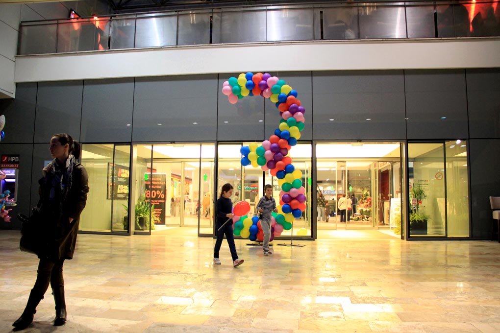 Image 685793 (auto) Image 685793 (auto)