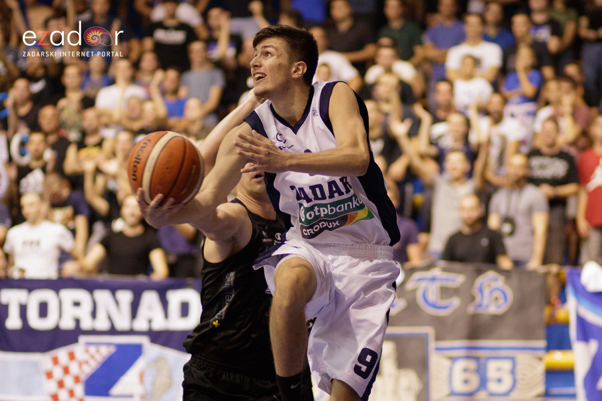 Humanitarna utakmica u Jazinama: KK Zadar – KK Diadora Humanitarna utakmica u Jazinama: KK Zadar – KK Diadora